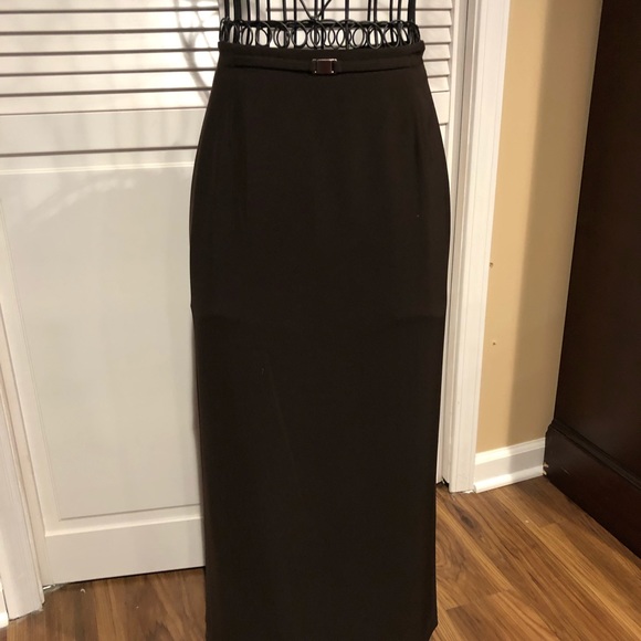 Judith Hart Collection Brown Skirt - Picture 2 of 3